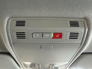 Skoda Fabia Tour *1. Hand*Klima*MirrorLink*LED*PDC*