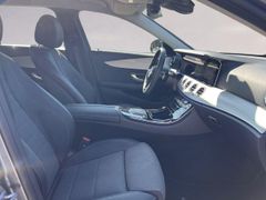 Fahrzeugabbildung Mercedes-Benz E 200 T Avantgarde DISTRONIC TOTWINKEL AHK WIDE