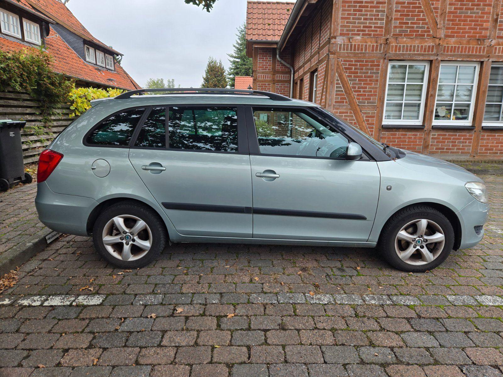 Skoda Fabia 2011 — photo 5
