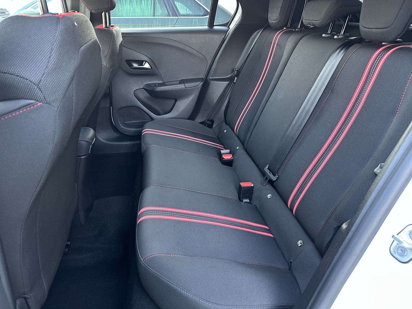 Fahrzeugabbildung Opel Corsa e GS-Line 5-Türer NAV+LED+SHZ+17ZO+CARPLAY