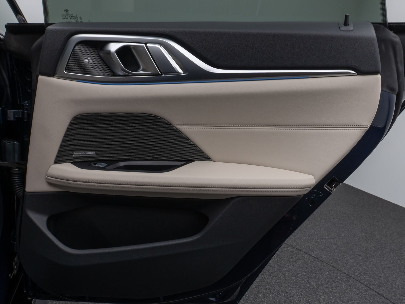 Fahrzeugabbildung BMW i4 M50 Gran Coupé 360°Glasdach Laser HUD DAB H/K