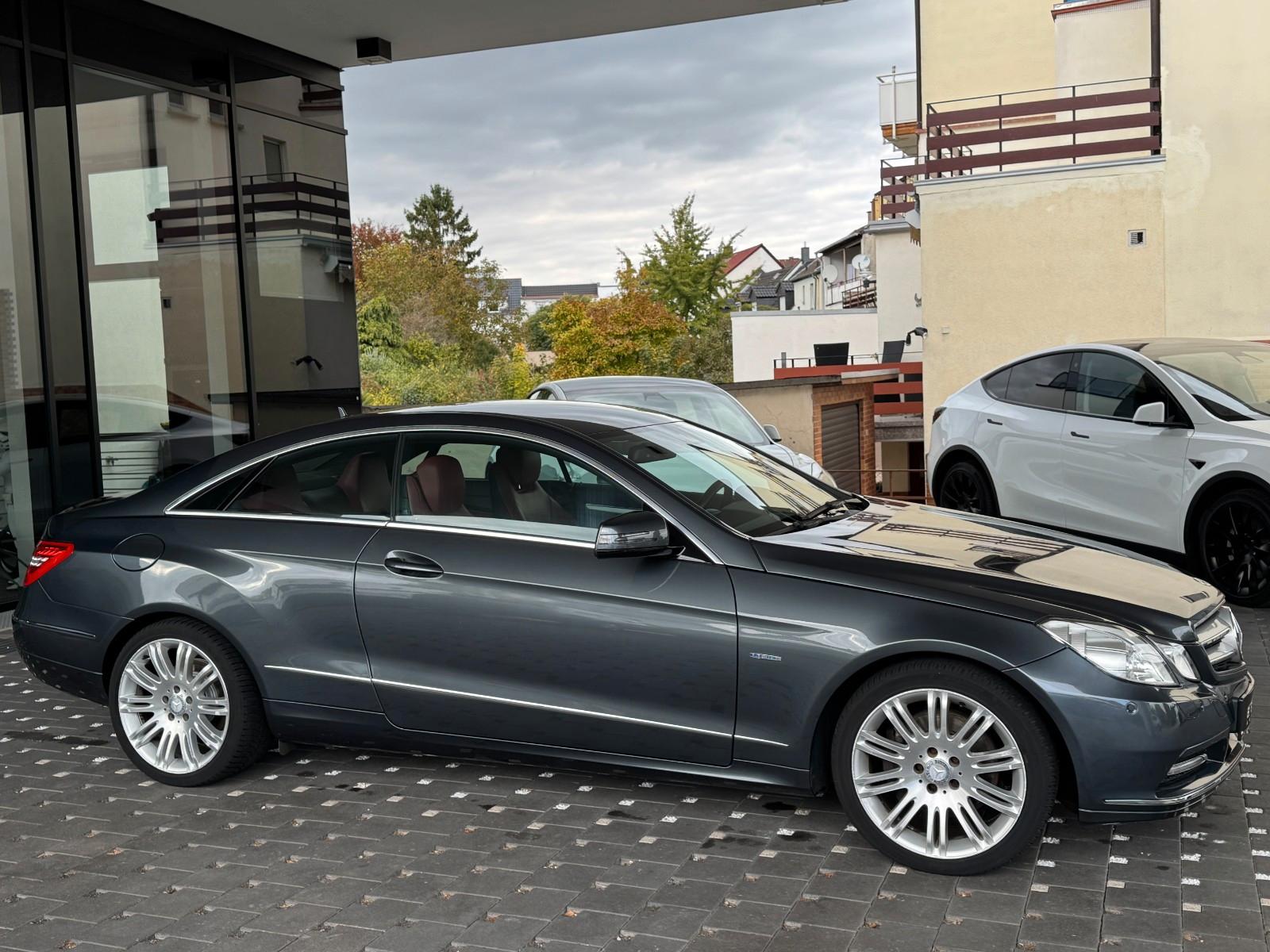 Mercedes-Benz E 350 Coupé CDI Leder|Memory|Kamera|Comand|St.Hz