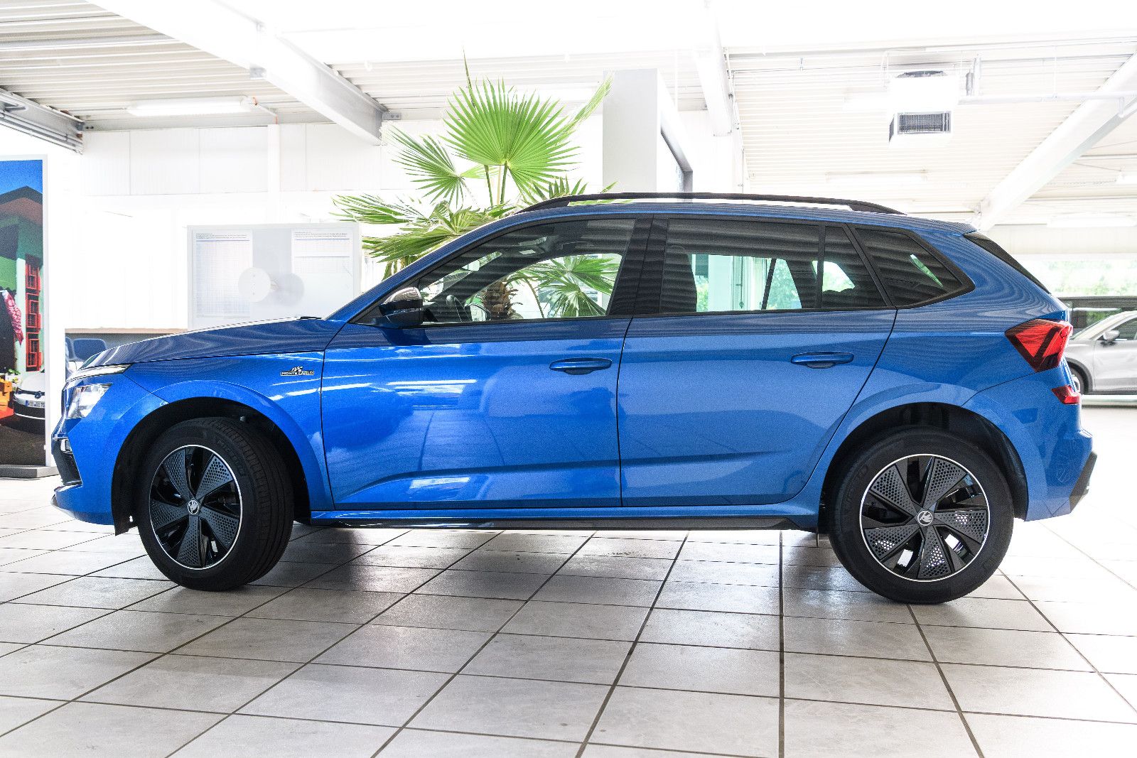 Fahrzeugabbildung SKODA Kamiq Monte Carlo + ACC + KAMERA + PANO + AHK