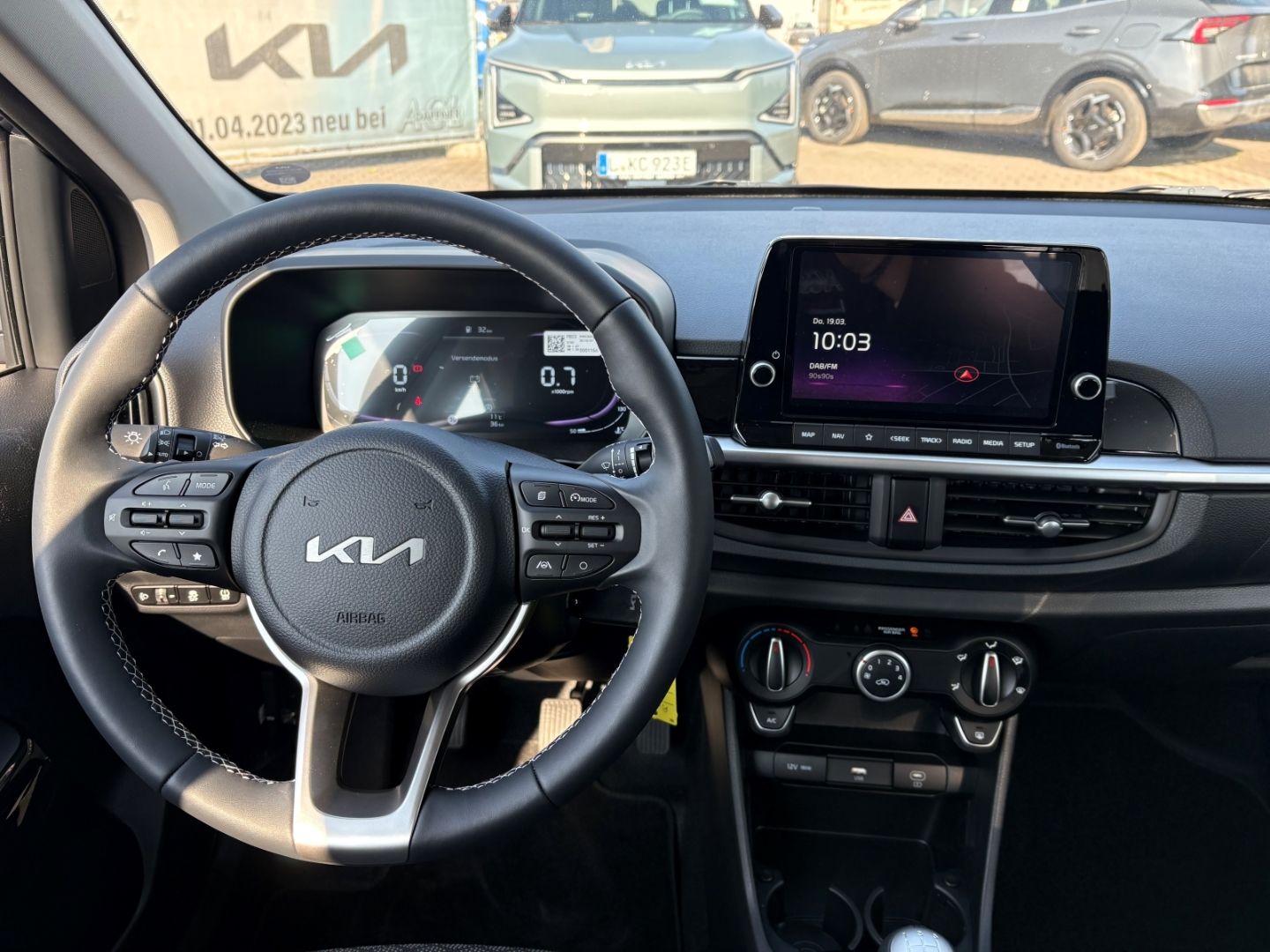 Fahrzeugabbildung Kia Picanto Vision Verkehrszeicherk Rückfahrkamera A
