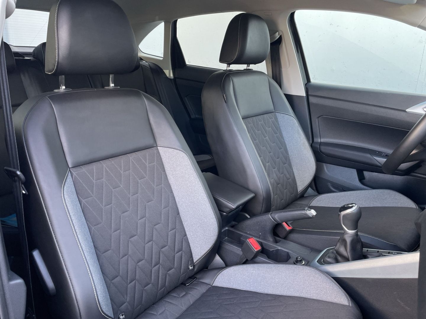 Taigo 1.0 TSI Goal 5-Gang LED/ACC/Navi/App-Conne