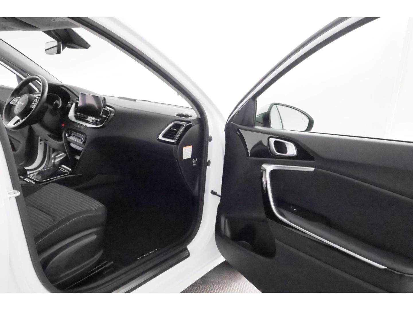 Kia Ceed_sw 1.6Hybrid Aut.Spirit+LED+NAVI+KAMERA+SHZ