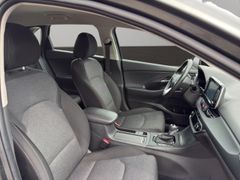 HYUNDAI i30 Apple CarPlay Android Auto Klimaautom Lenkra