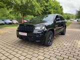 Jeep Grand Cherokee Overland 3.0l V6 Mjet 250PS 4WD S - Jeep Grand Cherokee mit Diesel-Antrieb: Standheizung