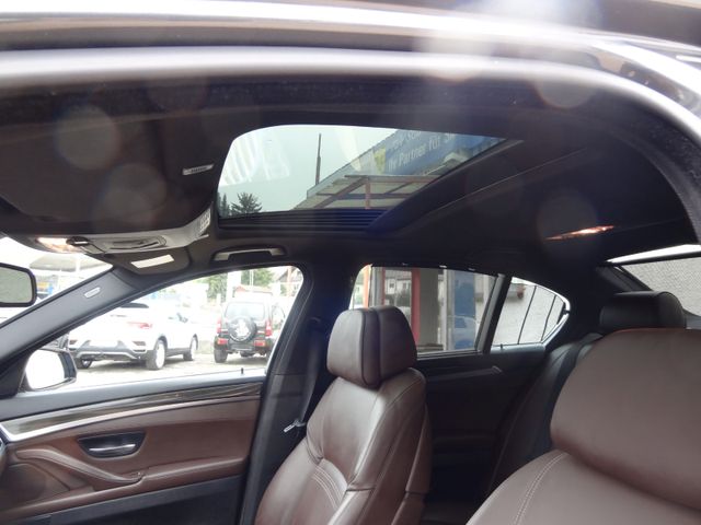 Fahrzeugabbildung BMW 530d/M-Paket/GSD/Leder/Navi/LED/100.000km/