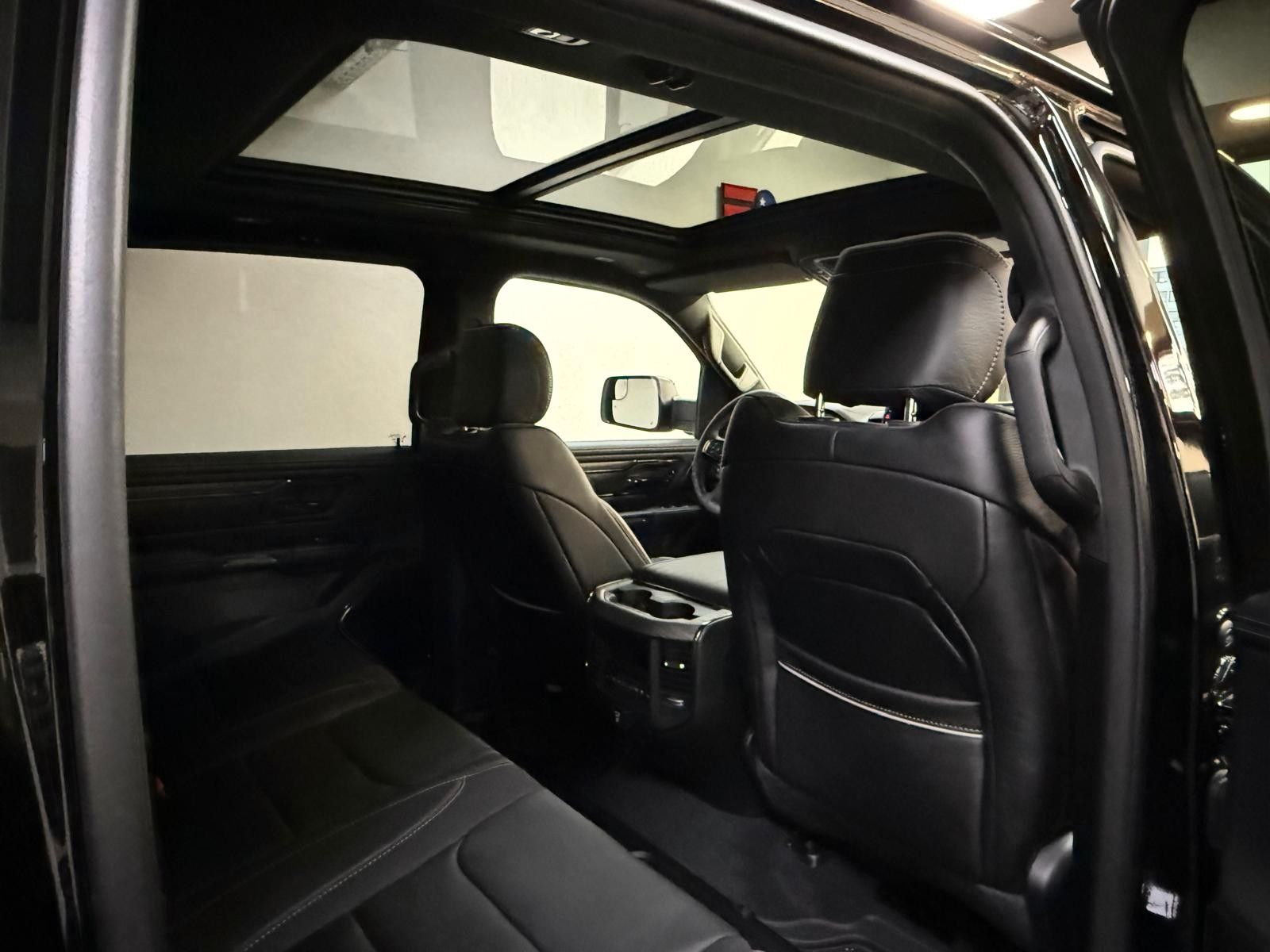 Fahrzeugabbildung Dodge RAM LIMITED HEMI V8-RAMBOX-TAILGATE-SOFORT!!!