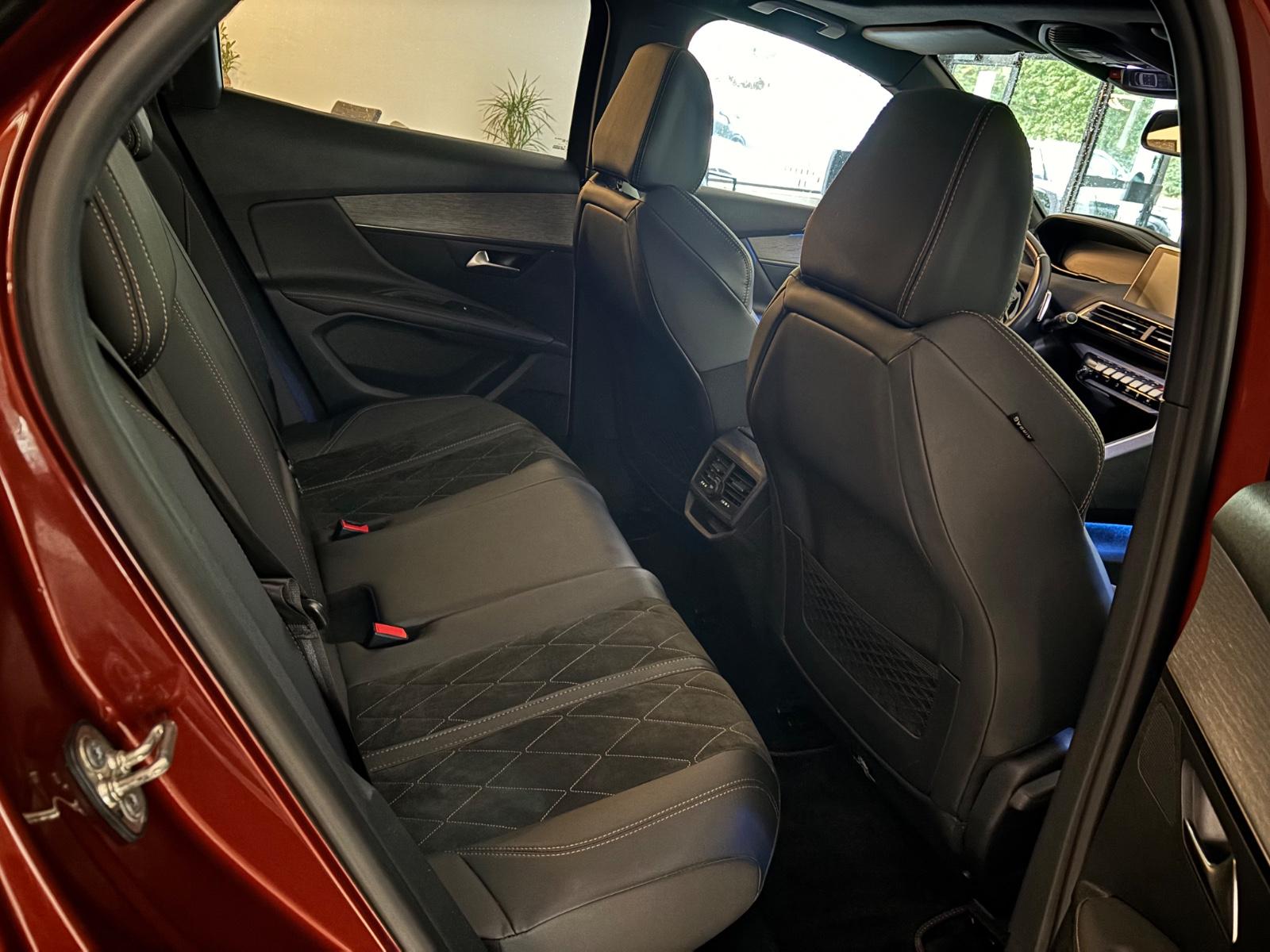 Peugeot 3008 GT*Automatik*360°*SHZ*Navi*Schiebedach