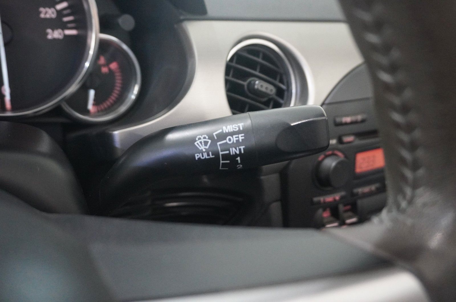 Fahrzeugabbildung Mazda MX-5 1.8 NISEKO ROADSTER SPORT/SHZ/NEBEL/MULTI.