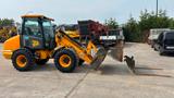 JCB 406B. Schaufel 4x1 + Gabel. Hyd SW. - JCB Radlader 4