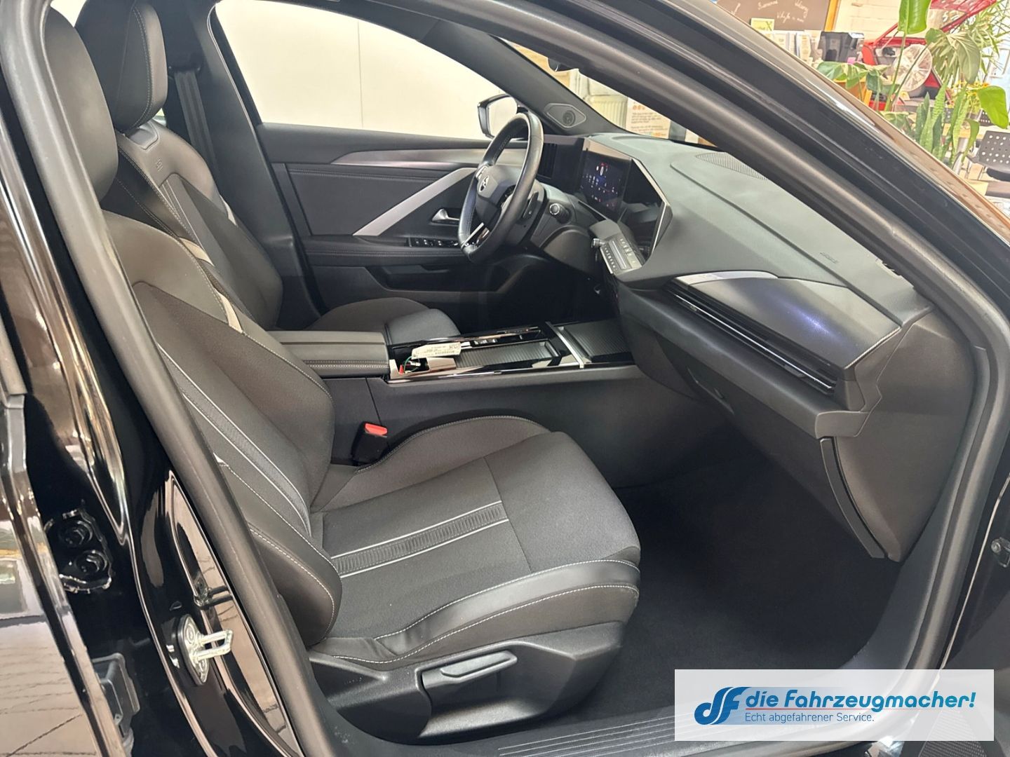 Fahrzeugabbildung Opel Astra L Sports Tourer GS Line Digi Co 360 LED A