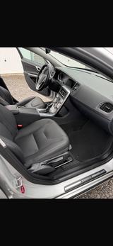 Volvo V60 T5 Geartronic Momentum Momentum - Volvo V60 von privat