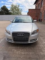 Audi A4 1.8 T multitronic Avant - - Audi A4 aus 2005: 1.8