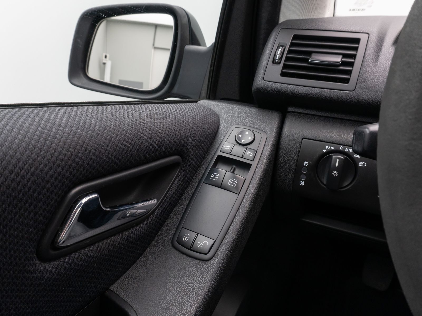 Fahrzeugabbildung Mercedes-Benz A A 180 CDI Berganfahr Sitzheizung RegenSensor