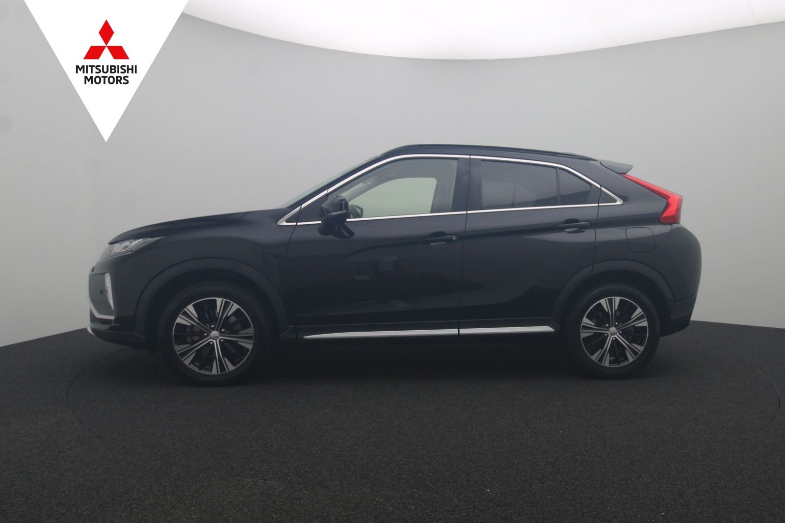 Fahrzeugabbildung Mitsubishi Eclipse Cross 1.5 Intro Edition AHK 360° LED