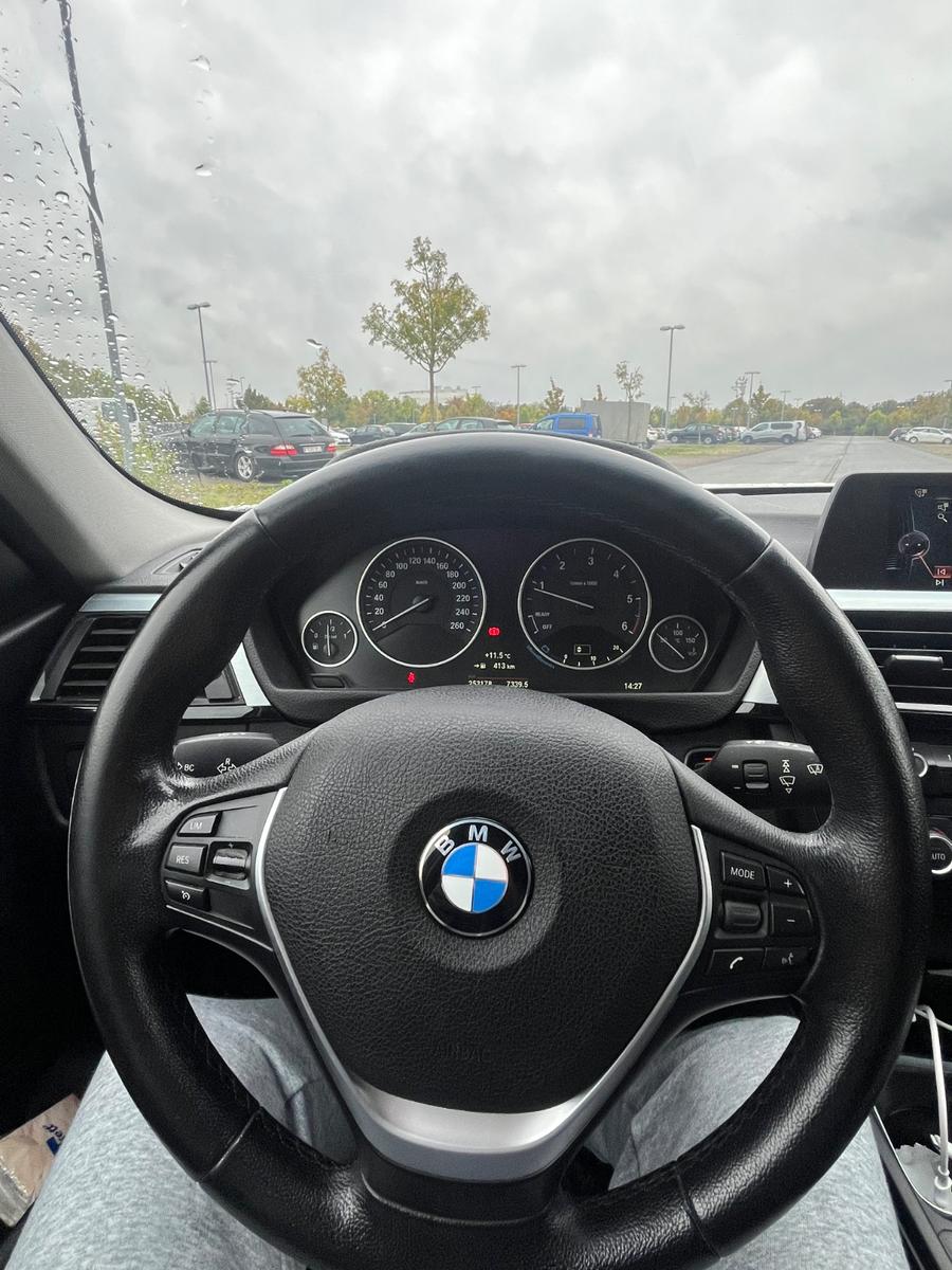 BMW 320 2015 — photo 7