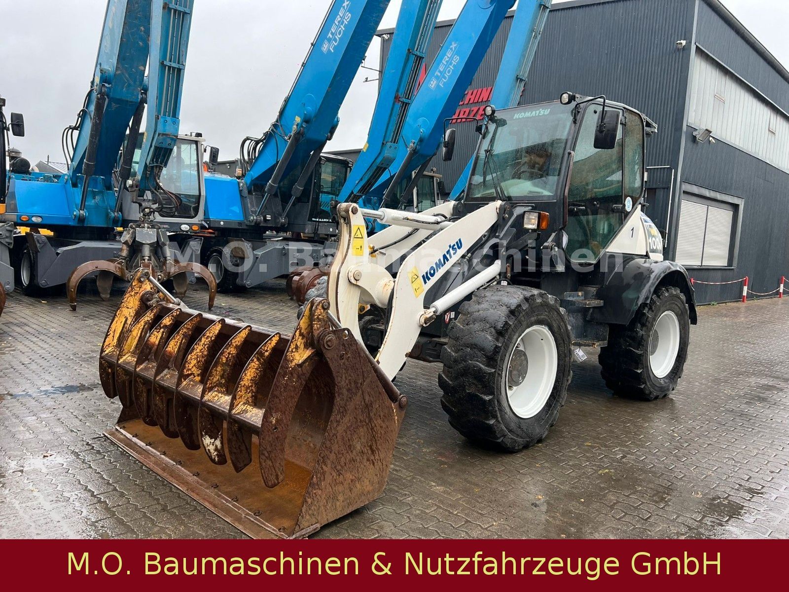 Fahrzeugabbildung Komatsu WA 100 M-5/ Greiferschaufel /