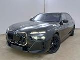 BMW M760 e xDRIVE SHADOW/ICON/ACC/PANO/360°/BELÜFT. - gebrauchte BMW M760 aus dem Jahr 2024
