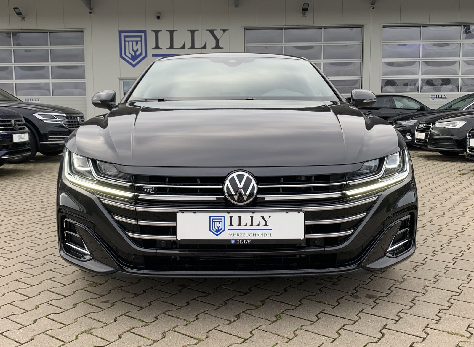 Fahrzeugabbildung Volkswagen Arteon Shooting Brake 2.0 TDI*R-Line*4Motion*AHK