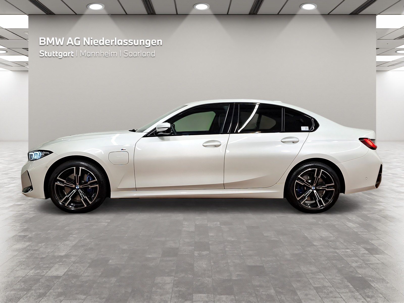 BMW 330 - Bild 3