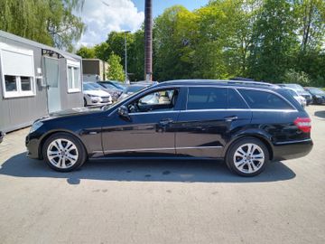Mercedes E 200 - 2