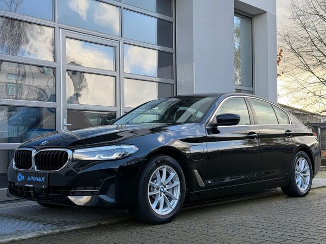 BMW 530e*ACC*LEDER*KOMFORTSITZE*HUD*HARMAN*360*KEY*