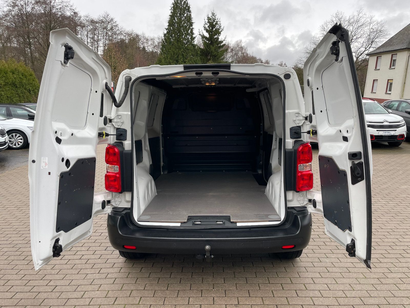 OPEL Vivaro, 2020, Diesel, 122 PS