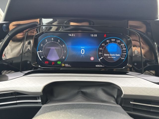 Golf VIII Variant 1.0 eTSI DSG LED+NAVI+ACC+SIHZ