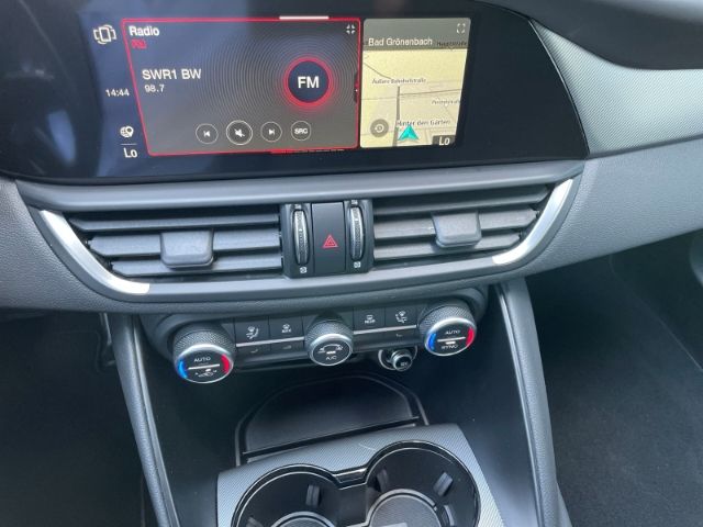 Fahrzeugabbildung Alfa Romeo Giulia 2.0Turbo 16V Intensa Q4 Autom. Kamera, Te