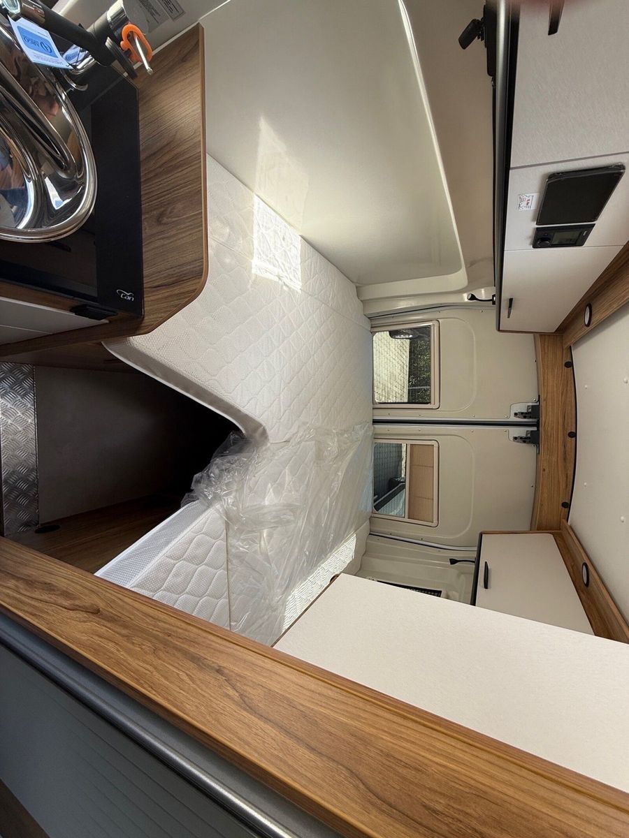 Fahrzeugabbildung Karmann Dexter 4x4 DE 570 AW Allrad 4x4, Rückfahrkamera