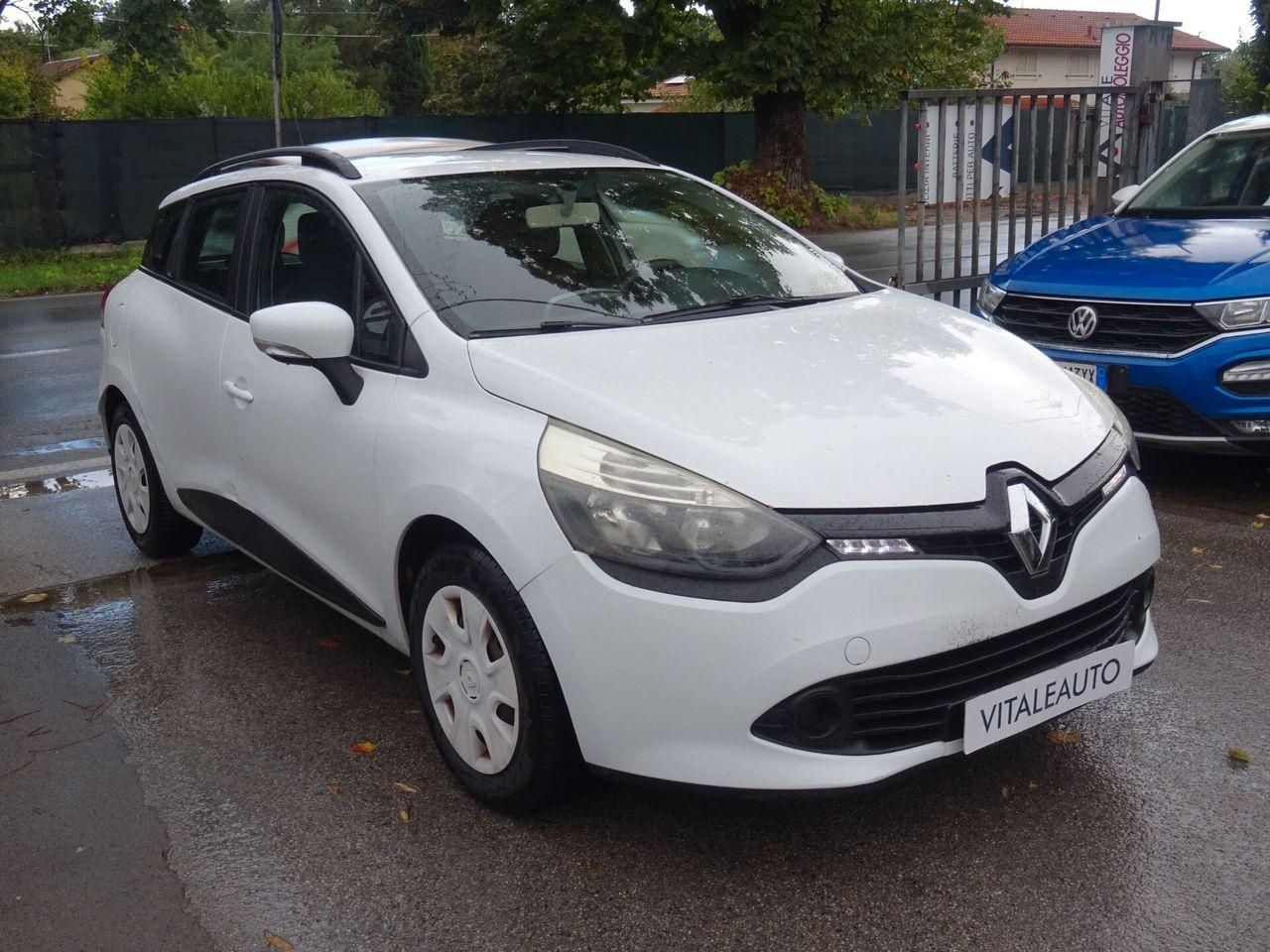 Renault Clio 2014 — interior
