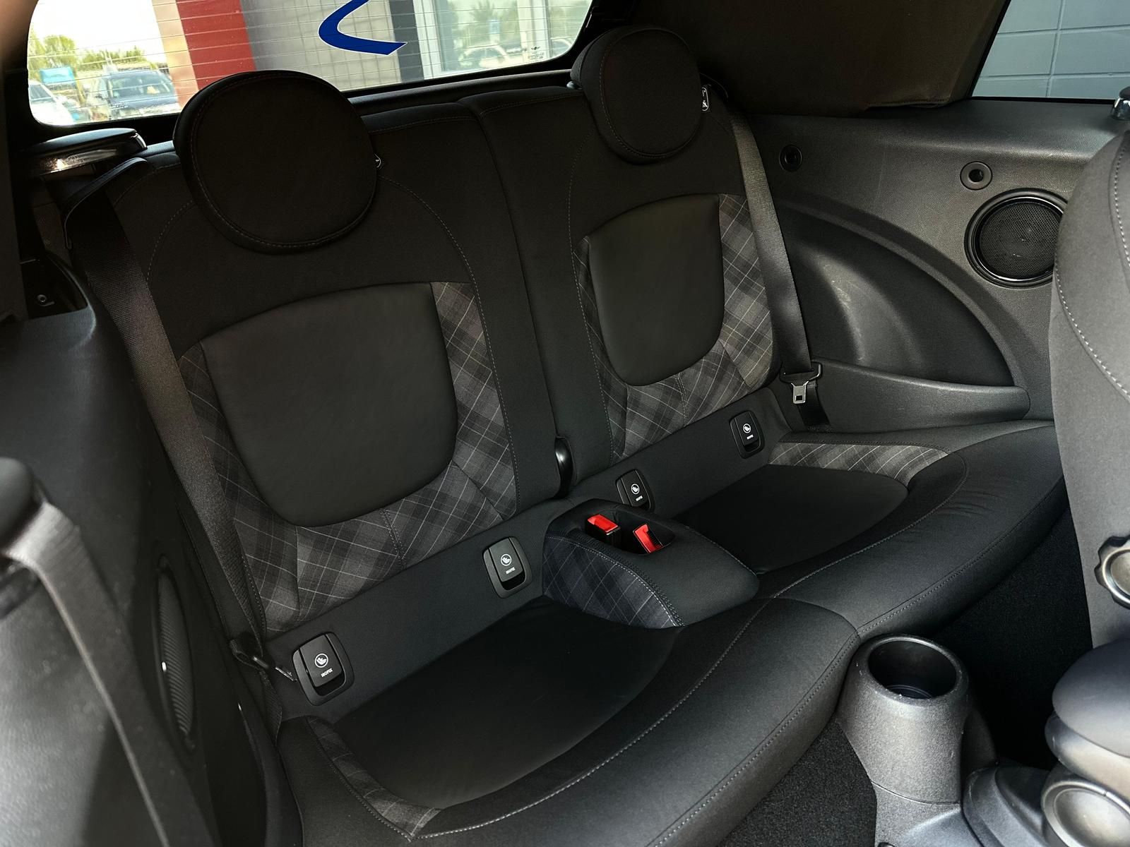 MINI John Cooper Works Cabrio LED#SHZ#SH#SEHRGEPFLEGT - Image 17