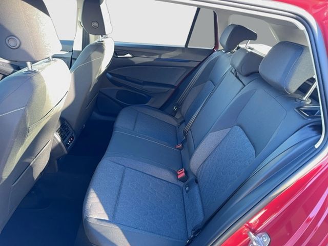 Golf VIII Variant MOVE 1.0 TSI DSG NAVI APP-CON