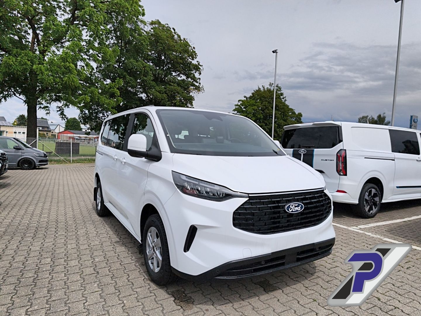 Ford Tourneo Custom Bus 320 L1 FWD Trend LED Klimaaut foto 6