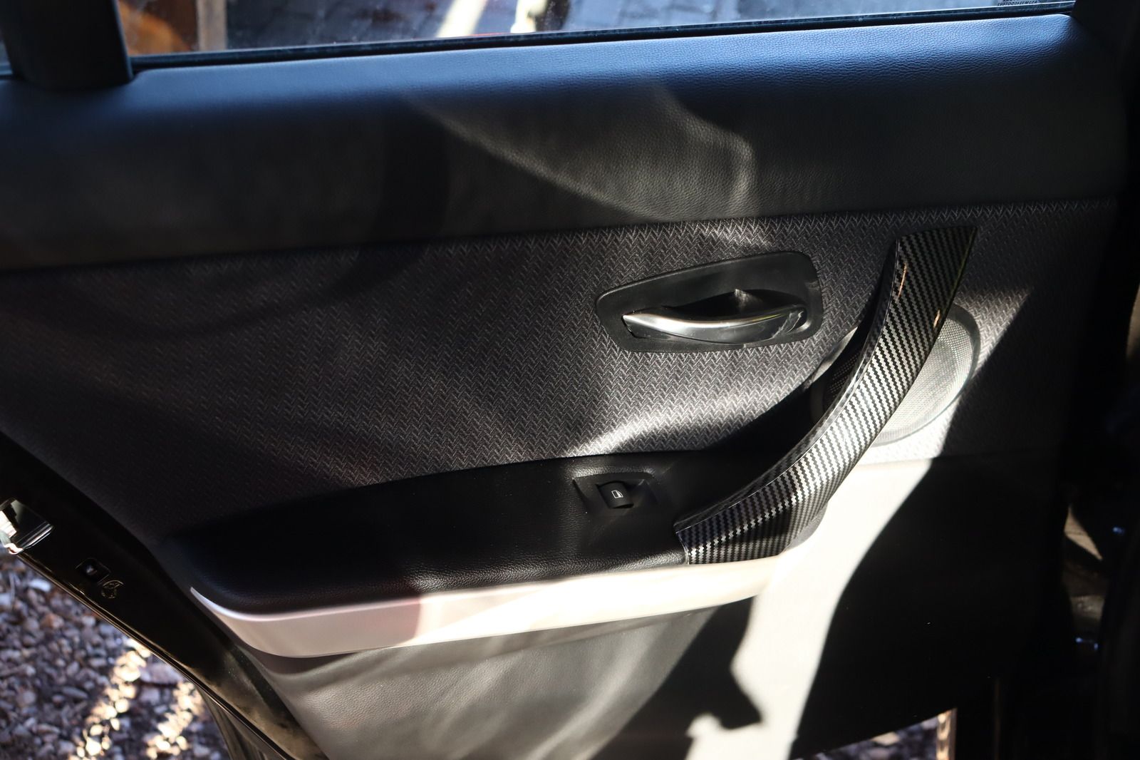 Fahrzeugabbildung BMW 318 i Touring * Xenon * SHZ * Navi