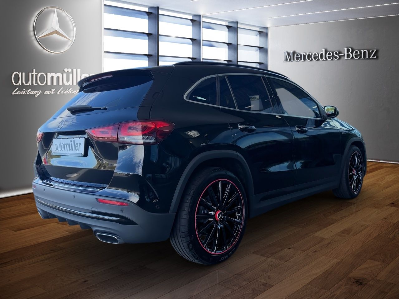 Fahrzeugabbildung Mercedes-Benz GLA 200 AMG+PANO+KEYLESS+CARPL+EL.HECKKL+LED+KAM