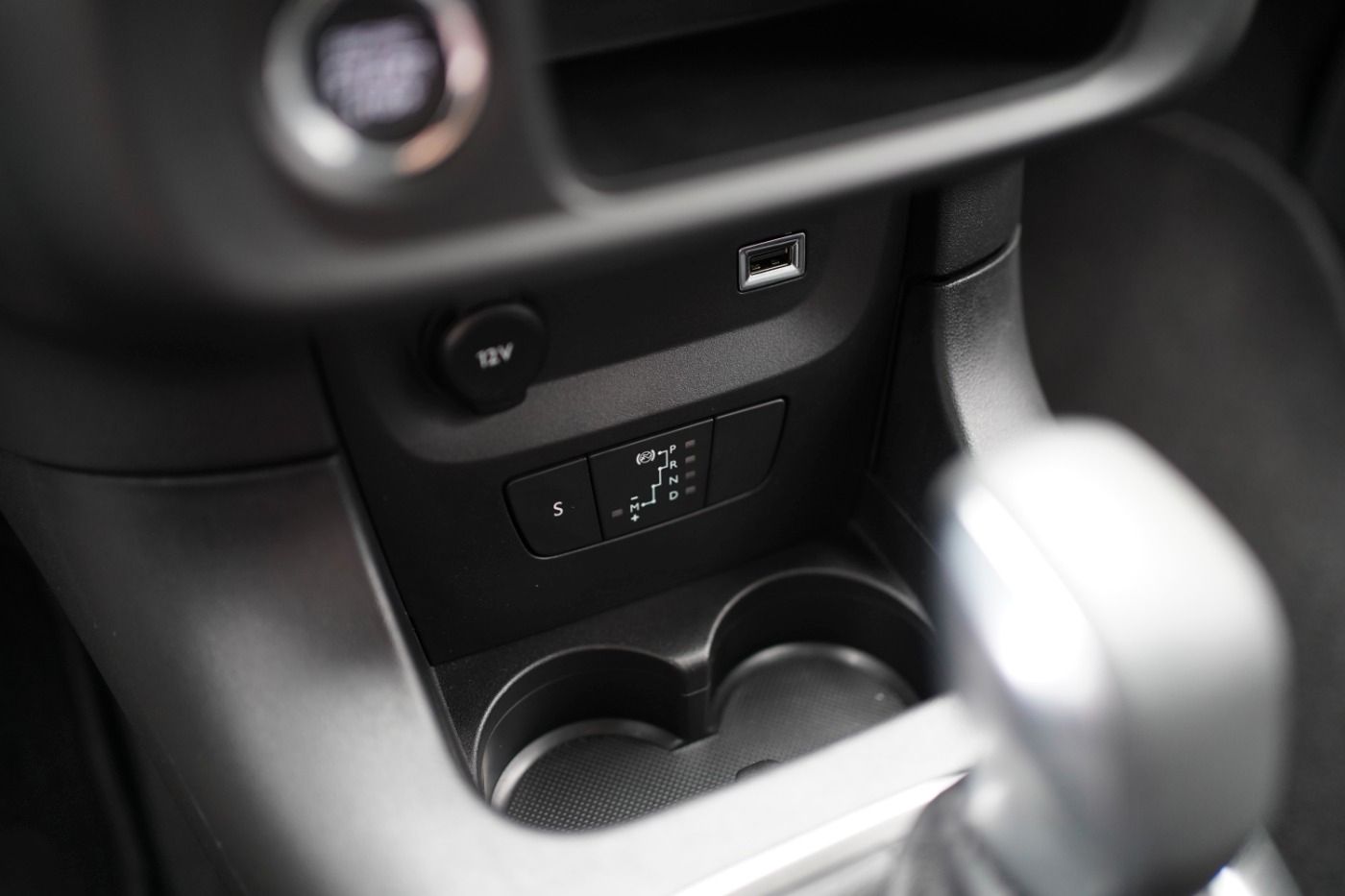 Fahrzeugabbildung Citroën C3 PureTech 110 EAT6 Shine Pack Automatik Navi