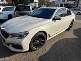 BMW 750 d x Drive 360 Kamera LED HeadUp 20 Zoll - BMW 7er Reihe in Bielefeld