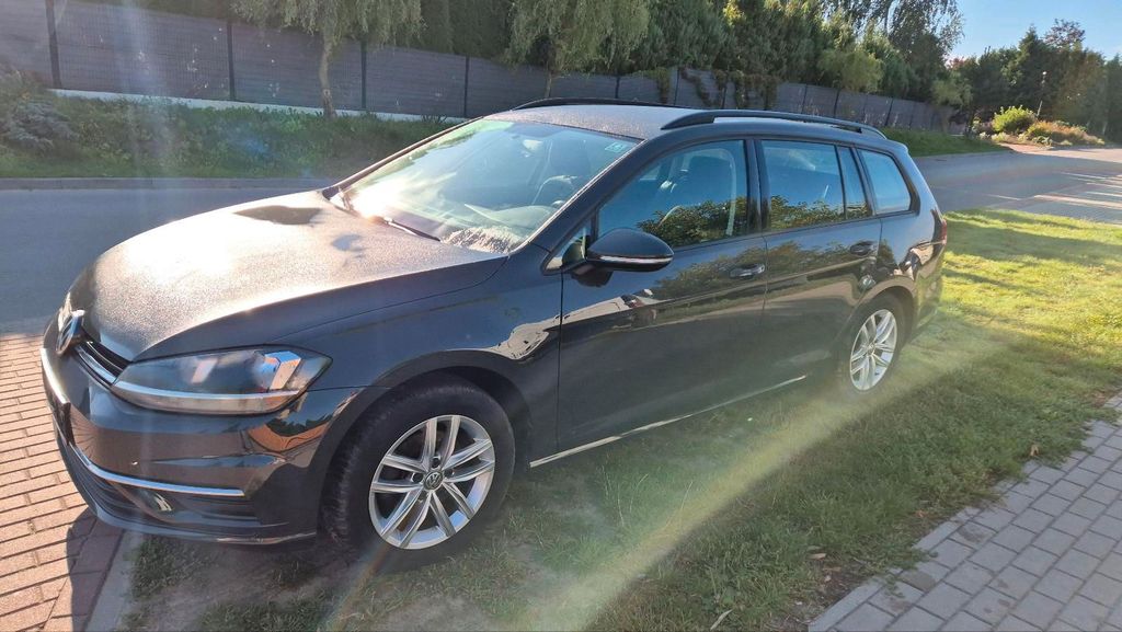 Image of Volkswagen Golf