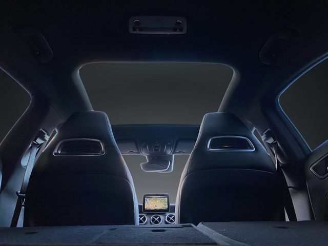 Mercedes-Benz CLA 220