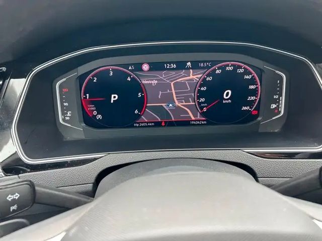 VW Passat Virtuelle SPORT/NAVI/R,KAMERA/Massagesitz