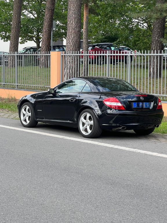 Mercedes-Benz SLK 200
