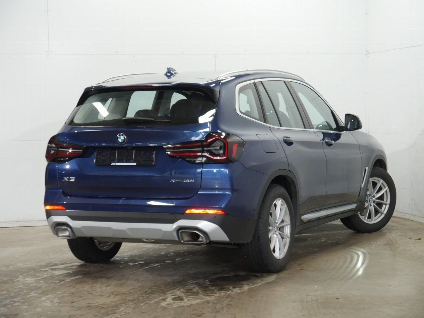 Fahrzeugabbildung BMW X3 xDrive30i |AHK |Sportsitze für Fahrer und Bei