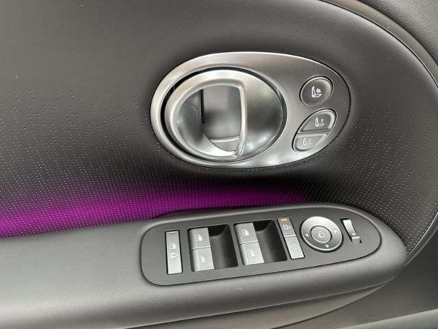 IONIQ 9 UNIQ 110kWh 4WD 6-SITZER+NAVI+360 GRAD K