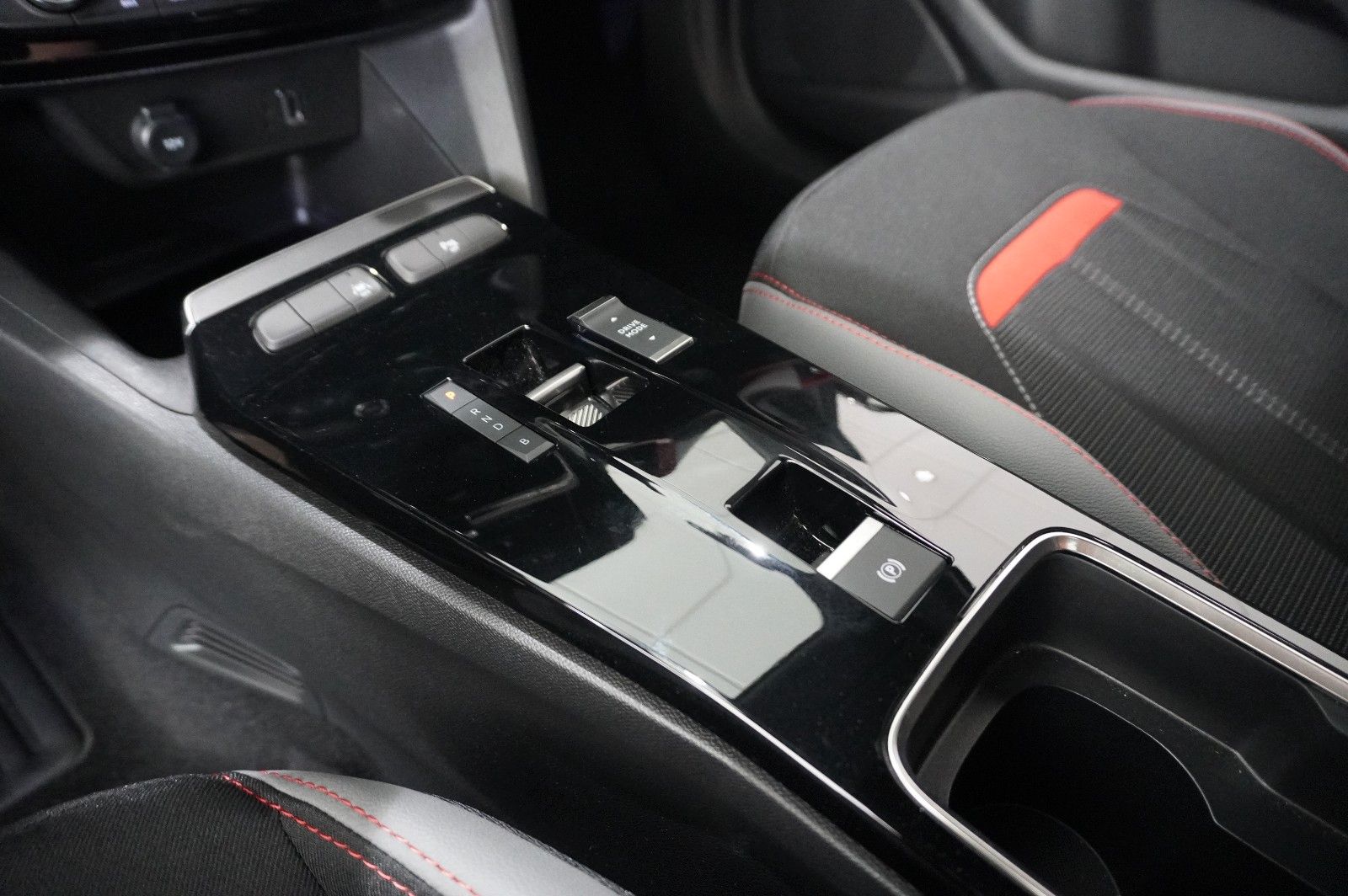 Fahrzeugabbildung Opel Mokka-e GS SPORT 1-PHASIG NAVI/LED/KAMERA/DAB+