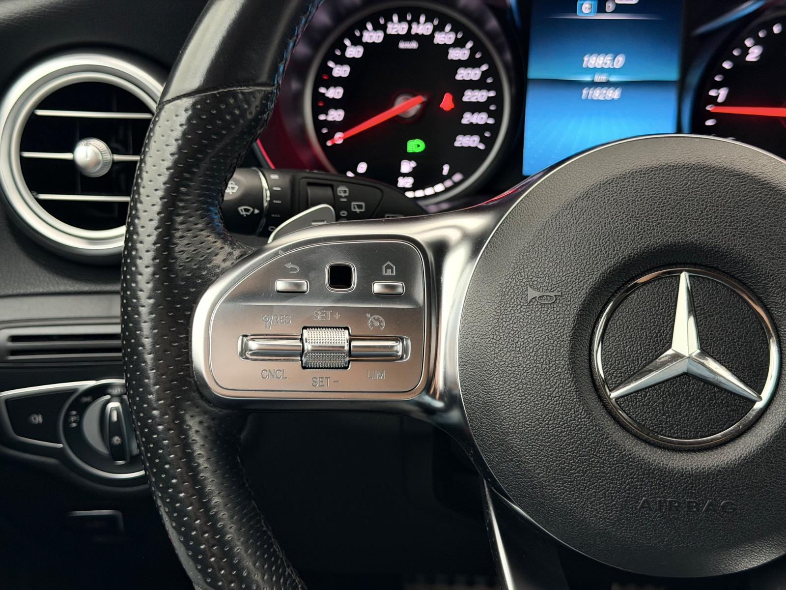 Mercedes-Benz GLC 300d 4Ma.*AMG LINE*LED-AHK-R.KAM-MBUX-TEMPO