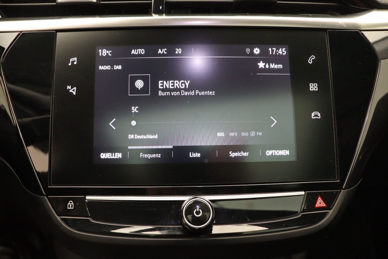 Fahrzeugabbildung Opel Corsa-e F First Edition IntelliLux Panorama PDC